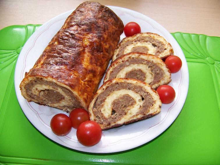 Истрийский мясной рулет (канаваца) Истрийский мясной рулет (канаваца)