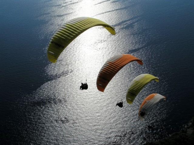 Dominican_Republic_paragliding_2
